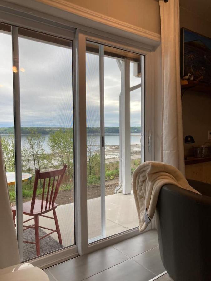 Suite 2 Fleche Du Fjord Vue Saguenay Mont Valin Saint-Fulgence Exterior foto